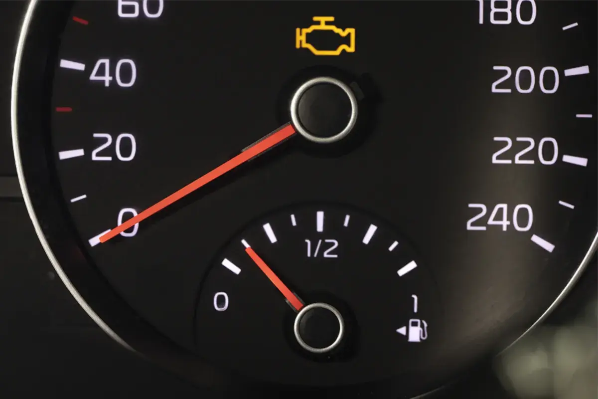 Injeção eletrônica automotiva com diagnóstico por scanner